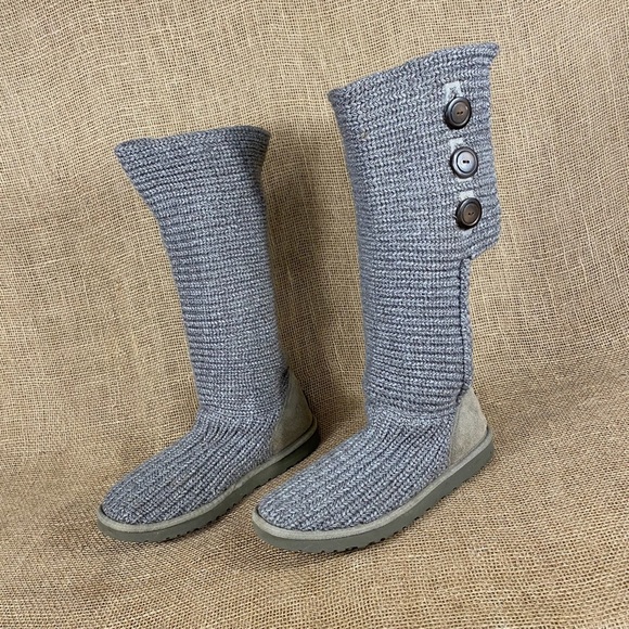 UGG Shoes - Ugg boot knitted sweater gray Cardy size 8
